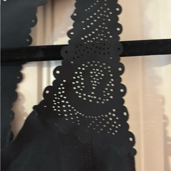 Lululemon Athletica Black Tank Top - Picture 4 of 6